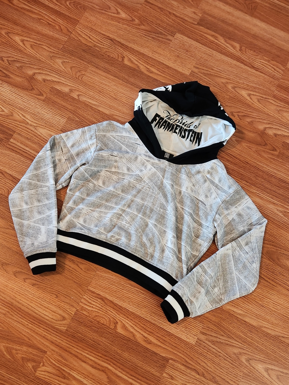 Bride Of Frankenstein Graphic Hooded Cropped Sweatshirt in Light Gray & Black